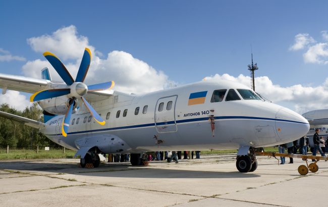 Россия приостановила выпуск самолетов Ан-140 из-за нехватки деталей из Украины