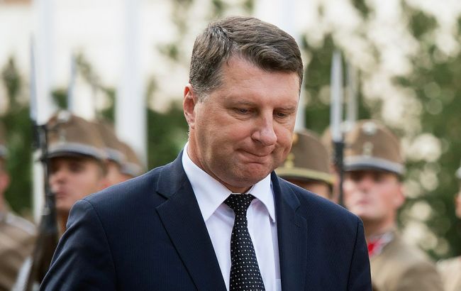 Министра обороны Латвии выдвинули в президенты