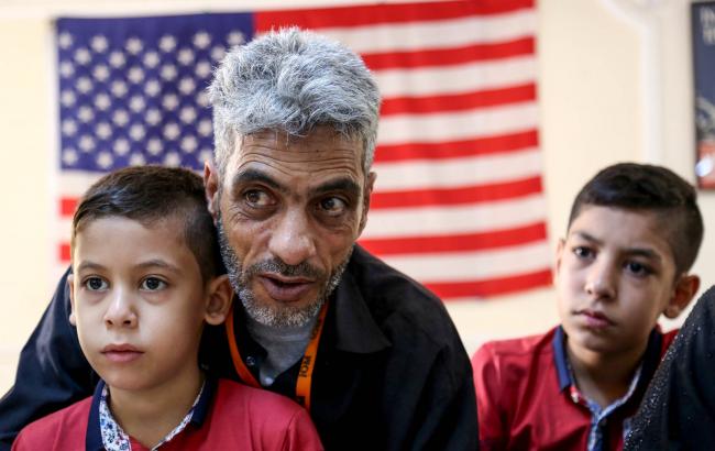 В США одобрили въезд 872 беженцев в страну вопреки закону, - Reuters