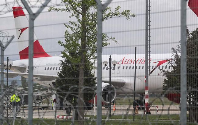 В Албанії з літака вкрали кілька мільйонів євро