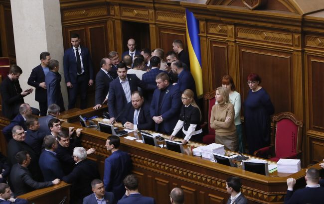 Тимошенко требует провести референдум по рынку земли