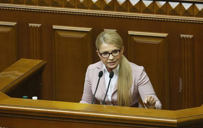 Тимошенко настаивает на мораториях на повышение тарифов, приватизацию ГТС и продажу земли