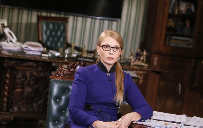 Тимошенко: треба починати переговори про "канікули" погашення зовнішніх боргів України