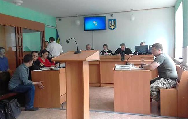 У Донецькій області суд засудив двох танкістів "ДНР" до 10 років в'язниці