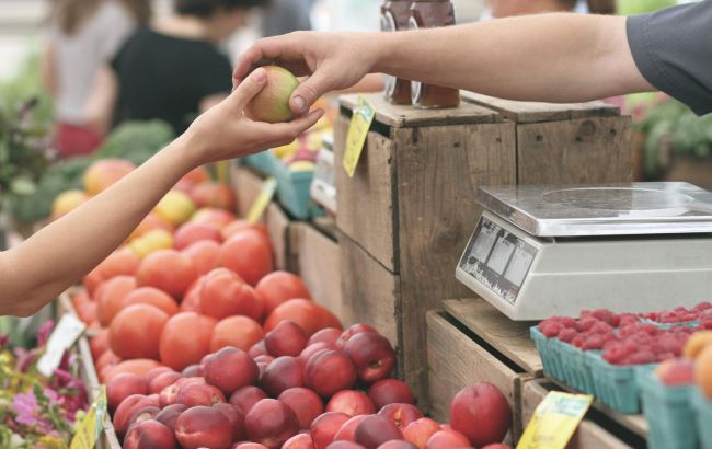 Ці поради допоможуть вам вибрати найсмачніші яблука: яку помилку при покупці роблять всі