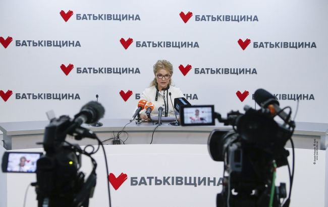 "Батькивщина" начала организацию референдума по 5 вопросов