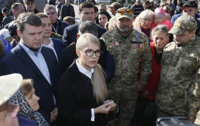 Для відновлення економіки та миру потрібна зміна влади, - Тимошенко