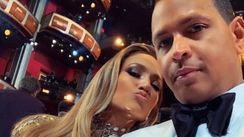 Такие счастливые: Дженнифер Лопес показала, как проводит время с Родригесом после помолвки