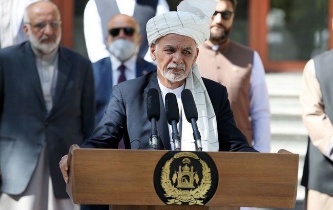Президент Афганістану визнав перемогу талібів: на них відповідальність за країну