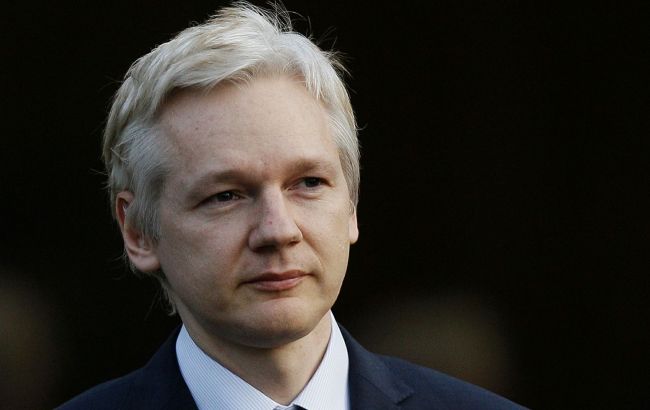 Ассанж готов к экстрадиции в США, если Обама помилует информатора WikiLeaks