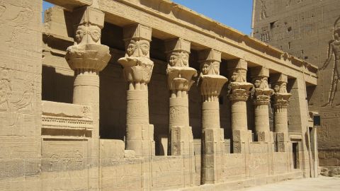 "Не будемо стояти осторонь". У Єгипті розповіли, чи введуть COVID-паспорти для туристів