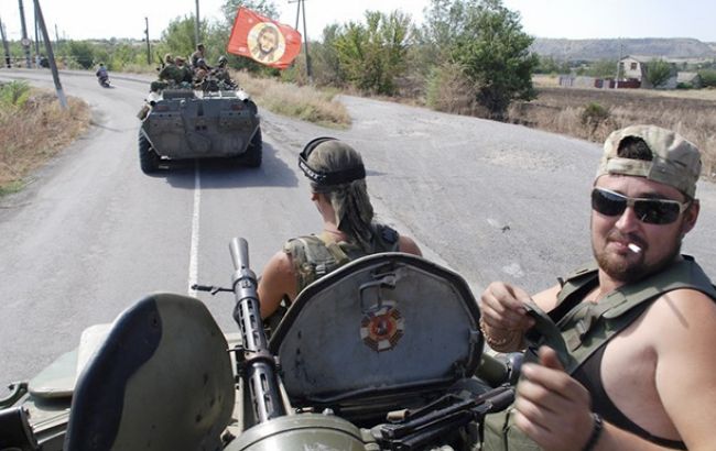 З початку доби бойовики 10 разів відкривали вогонь по українських позиціях, - штаб АТО