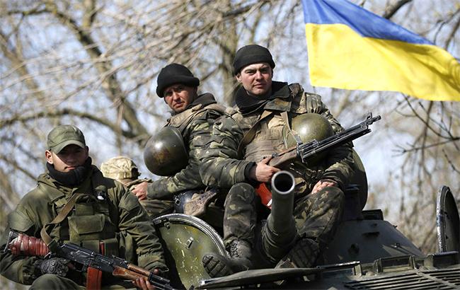 В зоні АТО за добу поранення отримали троє українських військових, - штаб