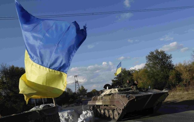 Сили АТО завершили відведення танків в Луганській області