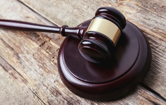 У Києві на аукціон виставили незвичайний годинник 1800 року за 450 тисяч (фото)