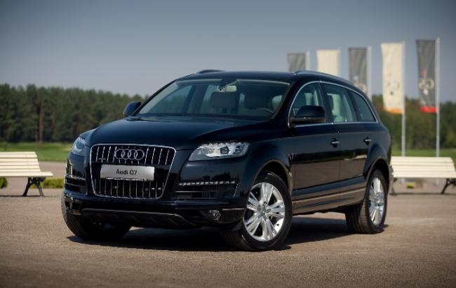 Прокурор Дмитрий Сус ездит на джипе 85-летней пенсионерки