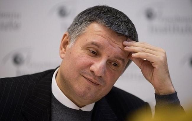 Аваков заявив про введення в Києві особливого режиму через молебень