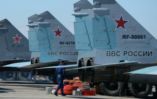 РФ перебрасывает в Крым военную авиацию