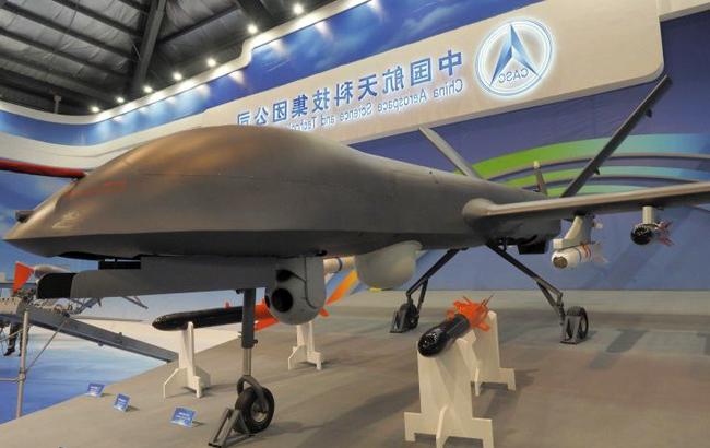 США звинувачують Китай у крадіжці даних про виробництво авіадвигунів