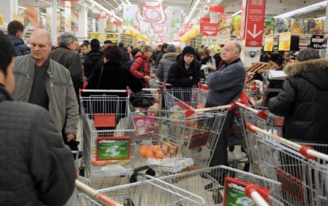 Голодні ігри: в Тюмені на відкритті супермаркету побилися покупці
