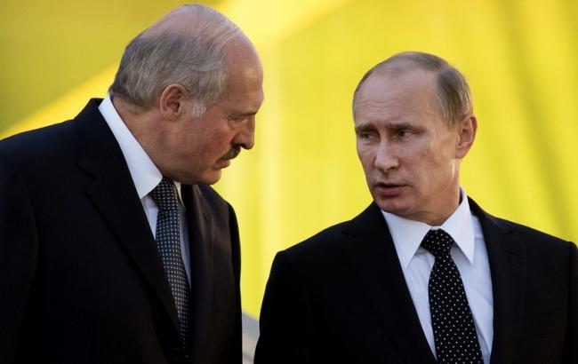 Лукашенко не приїде до Путіна на парад 9 травня