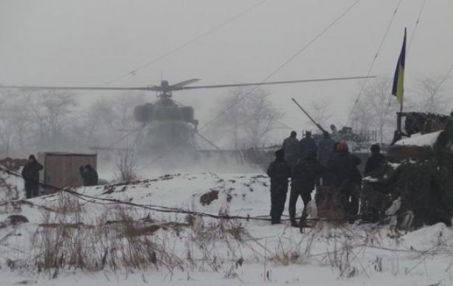 Российская авиация нанесла удар под Дебальцево, - полк "Азов"