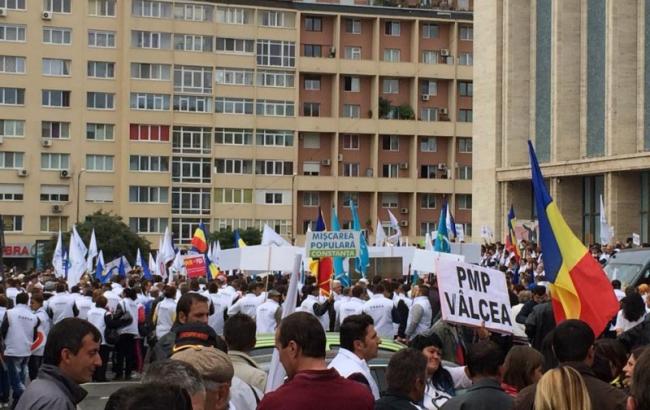 В Бухаресте на митинге 15 тысяч человек требуют наказать чиновников за трагедию в ночном клубе