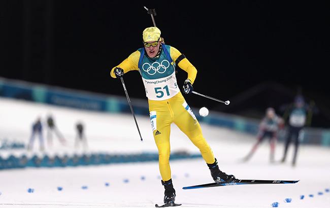Олимпийский чемпион по биатлону вогнал себе в ногу лыжную палку