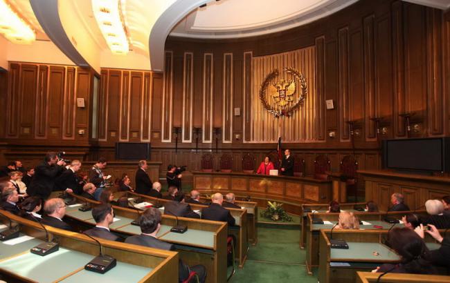 У Росії оскаржили в суді указ Путіна про засекречування військових втрат