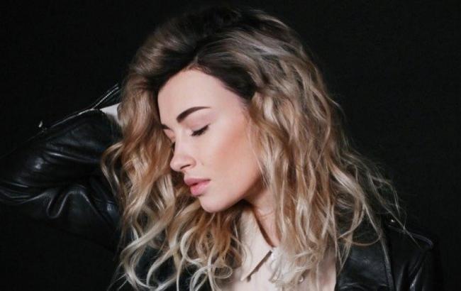 Анастасия Приходько впечатлила дерзким образом с сигаретой