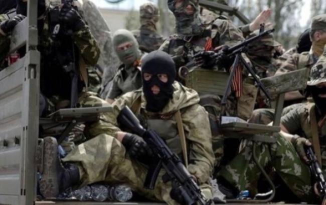 Бойовики за добу 3 рази обстріляли населений пункт під Маріуполем