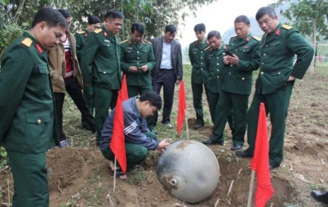 На Вьетнам упали металлические шары, изготовленные в России