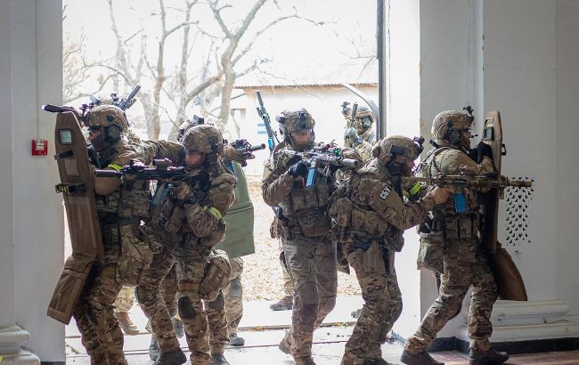 Захват заложников и штурм силовиков. СБУ провела антитеррористические учения в Киеве