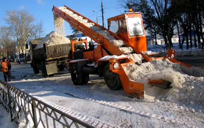 Власти Киева будут штрафовать предпринимателей на сумму до 1,7 тыс. грн за невывоз снега и мусора