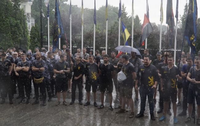 Украинские националисты требуют немедленно арестовать Медведчука