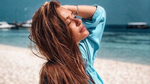 Слава из НеАнгелов в "хищном" бикини раздразнила сеть горячими фото