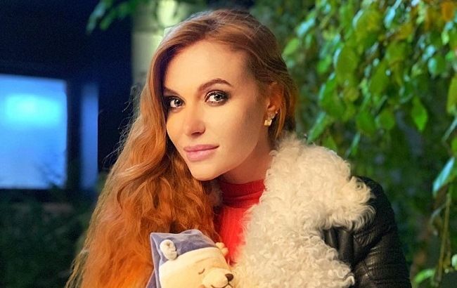 Дама в бархате: Слава из НеАнгелов восхитила красотой в изумрудном образе