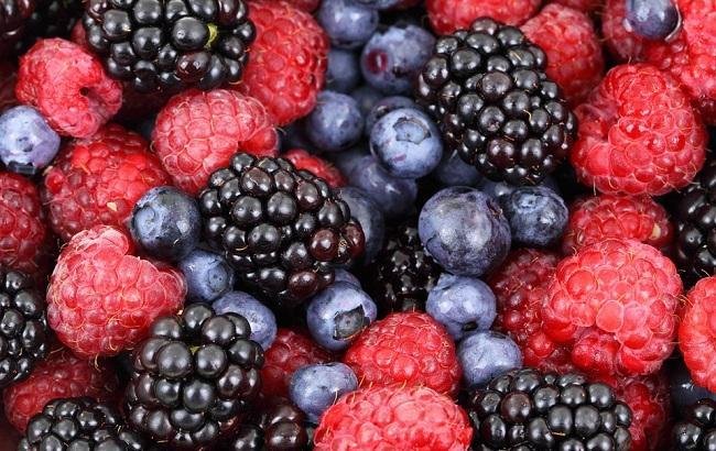 Известный диетолог раскрыла секреты правильного употребления сезонных ягод