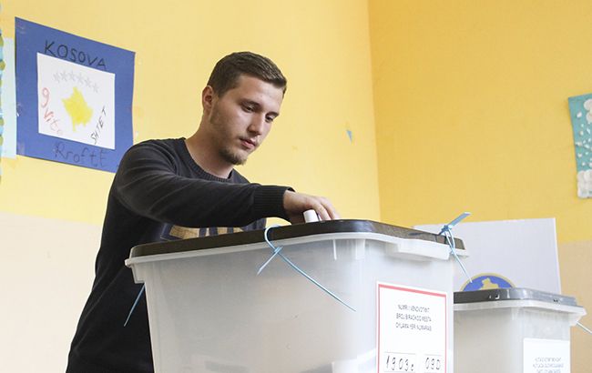 У Косові проходять дострокові вибори до парламенту