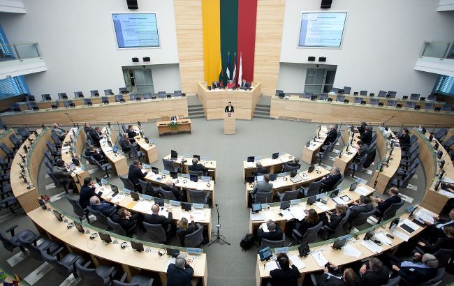 У сеймі Литви обговорили притягнення РФ до відповідальності за злочини в Україні. Хочуть створити альянс