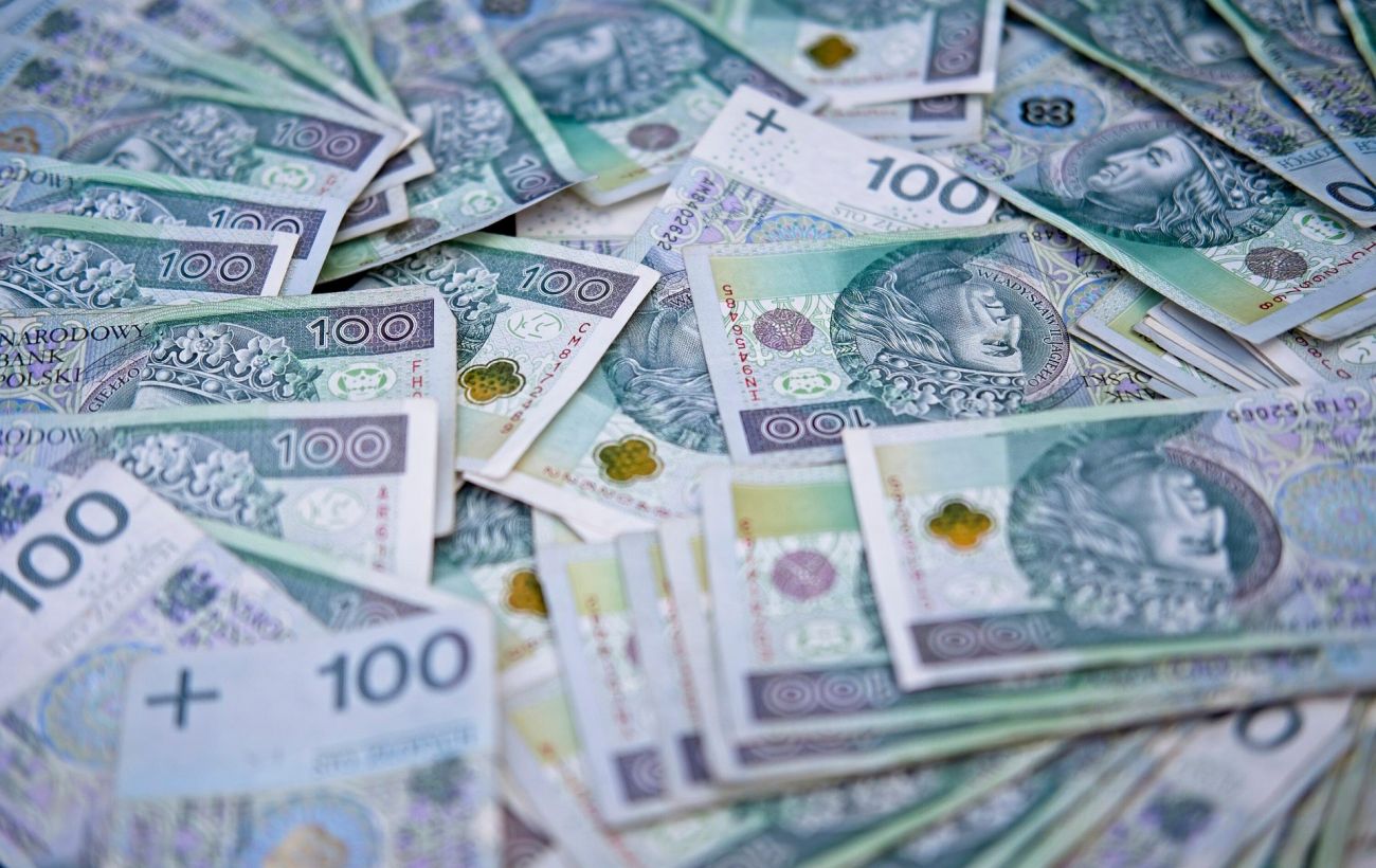 НБУ трохи знизив курс злотого на 1 грудня