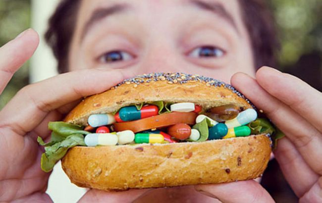 Лікарі перерахували коди харчових добавок, які викликають онкологію