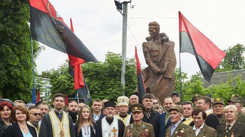 Польща та Ізраїль виступили проти нового пам'ятника Шухевичу