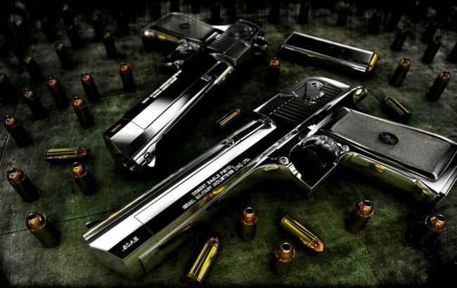 В Украине официально владеет огнестрельным оружием почти 880 тысяч граждан