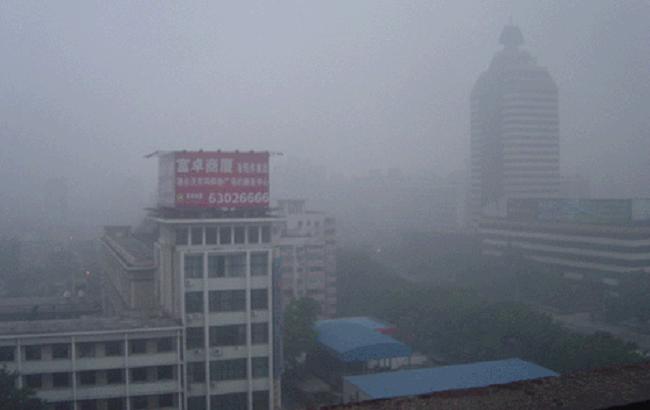 Китай введет более жесткие нормы в борьбе со смогом