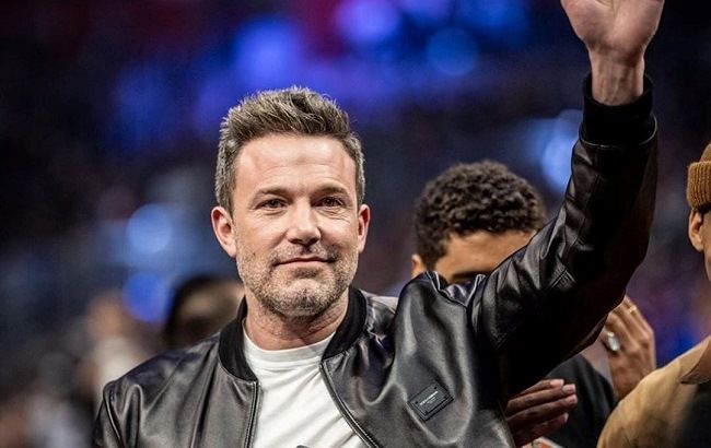 Без стеснения: Бен Аффлек с молодой возлюбленной покорили романтикой на людях