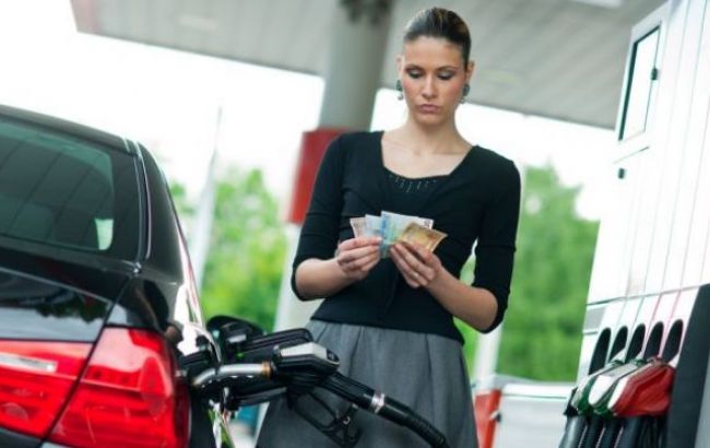 Ціни на АЗС в Києві 13 серпня майже не змінилися