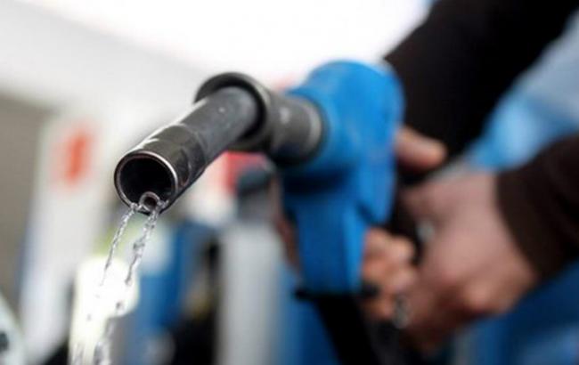 Розничные продажи бензина через украинские АЗС в июне сократились на 26,8%