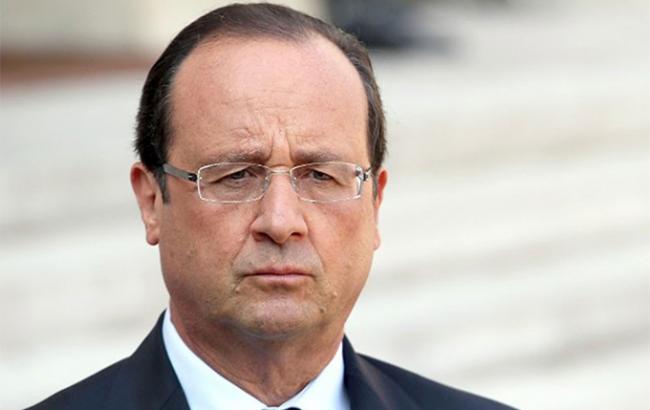 Олланд обіцяє демонтувати табір мігрантів у Кале
