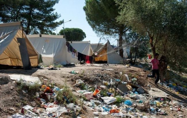 Во временном лагере для беженцев в Греции есть угроза эпидемии